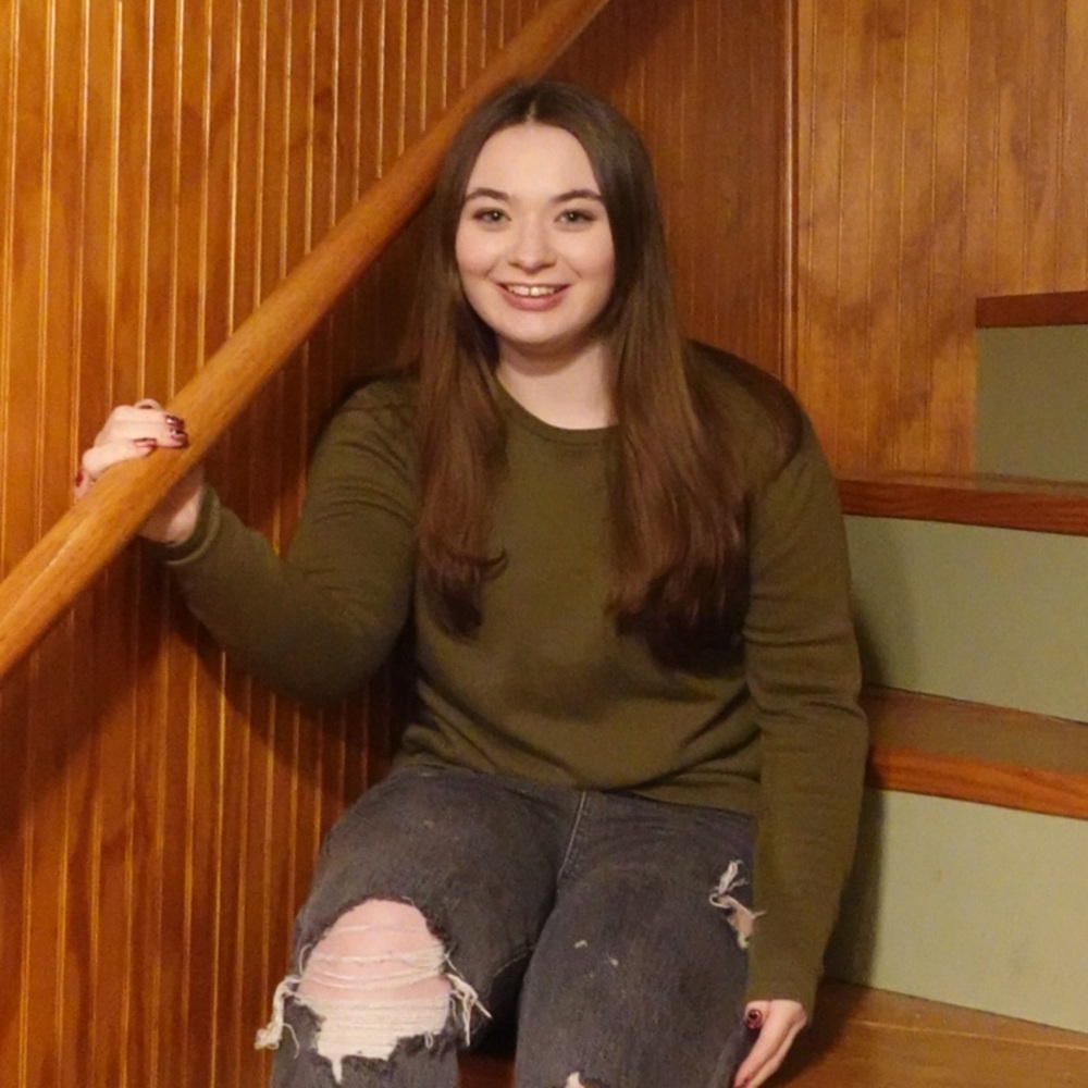 Meet your Posher, Ayla